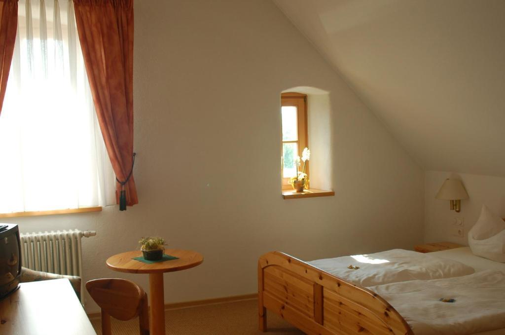 Landgasthof Zum Alten Gut Würzburg Szoba fotó